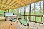 Hot Tub on Lower Deck